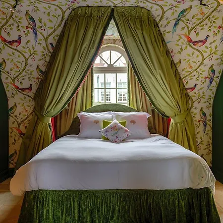 Exclusive The Secret Garden 3*